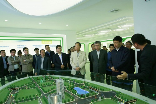 1609123921341645.jpg 1-20042010262LG.jpg